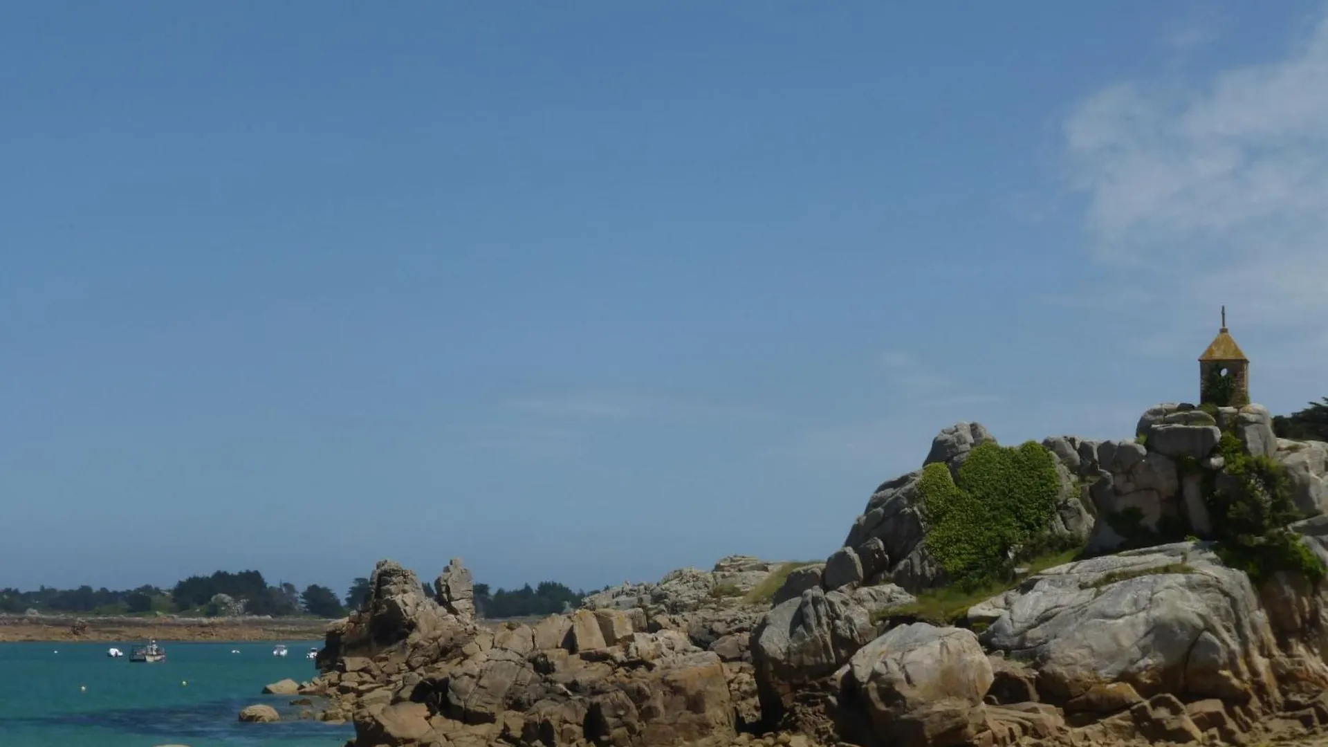 Holiday Home In Port Blanc By Sandy Beach, Cleaning Included